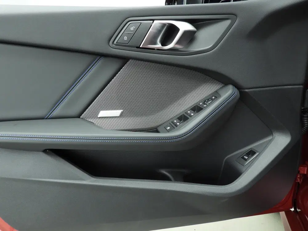 BMW 1-serie 5-deurs 120 uit 2025, foto 14