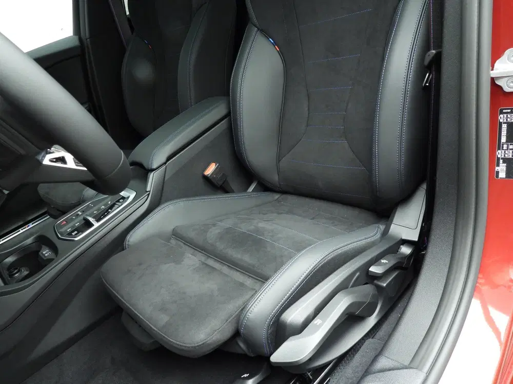 BMW 1-serie 5-deurs 120 uit 2025, foto 8