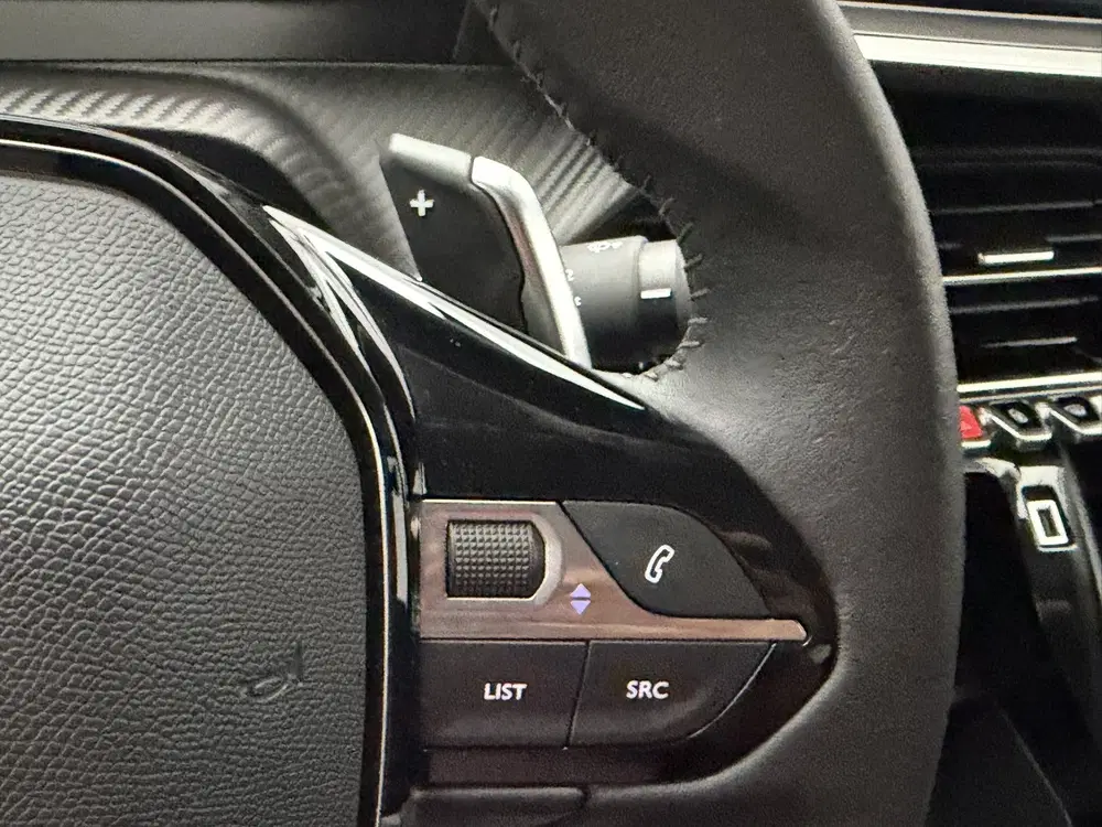 Peugeot 208 1.2 PureTech Active Pack uit 2023, foto 15