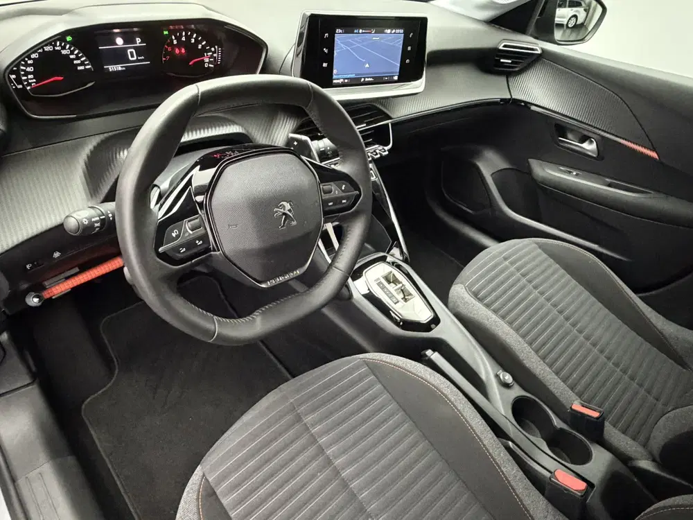Peugeot 208 1.2 PureTech Active Pack uit 2023, foto 7