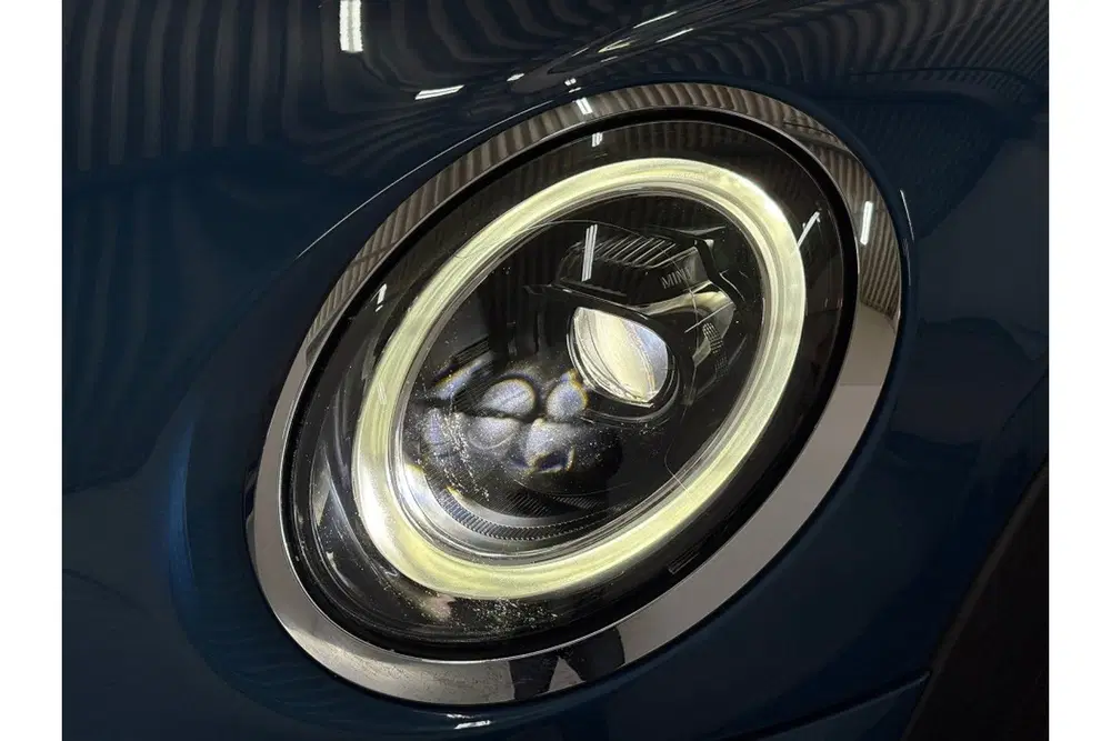 Mini Cooper 1.5 Cooper Camden Edition uit 2023, foto 14