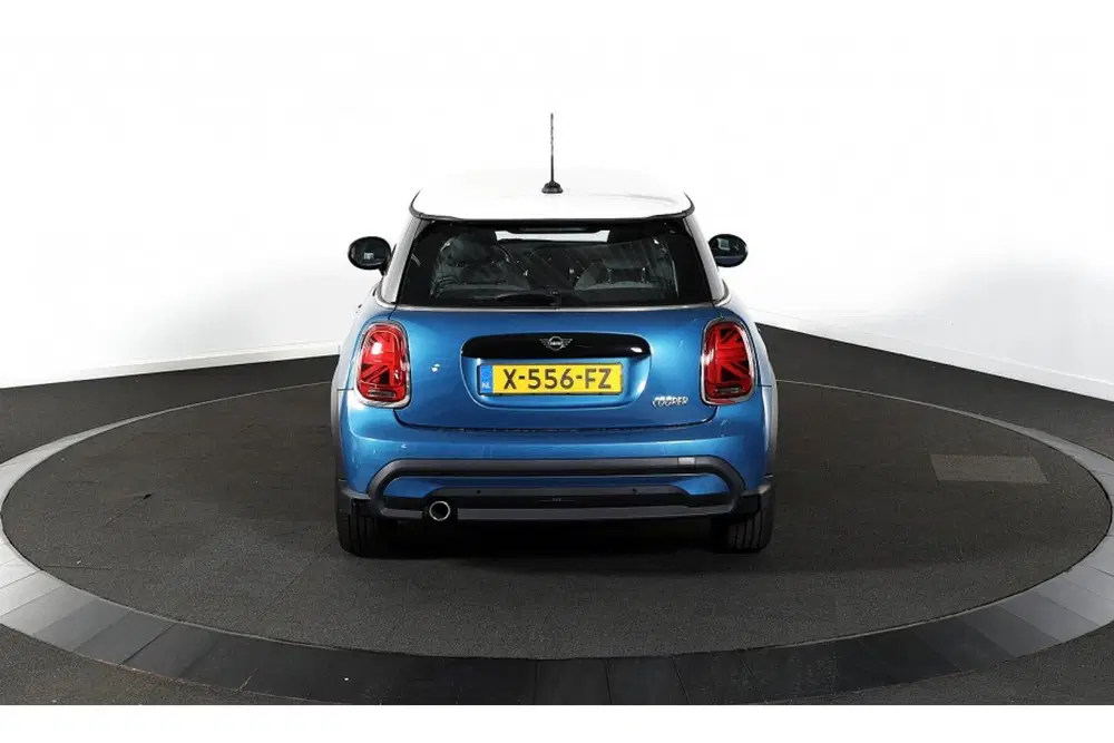 Mini Cooper 1.5 Cooper Camden Edition uit 2023, foto 4