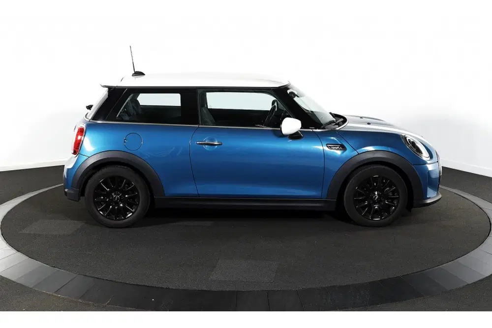 Mini Cooper 1.5 Cooper Camden Edition uit 2023, foto 5