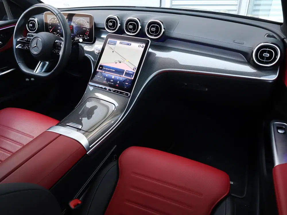 Mercedes-Benz C-Klasse 300 e AMG Line l Trekhaak l Pa uit 2025, foto 3
