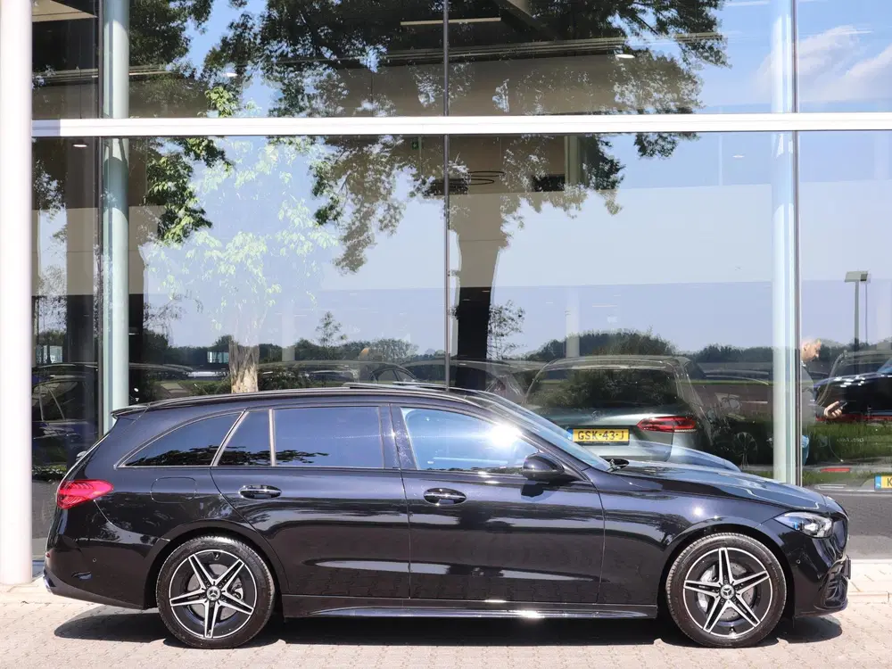 Mercedes-Benz C-Klasse 300 e AMG Line l Trekhaak l Pa uit 2025, foto 5