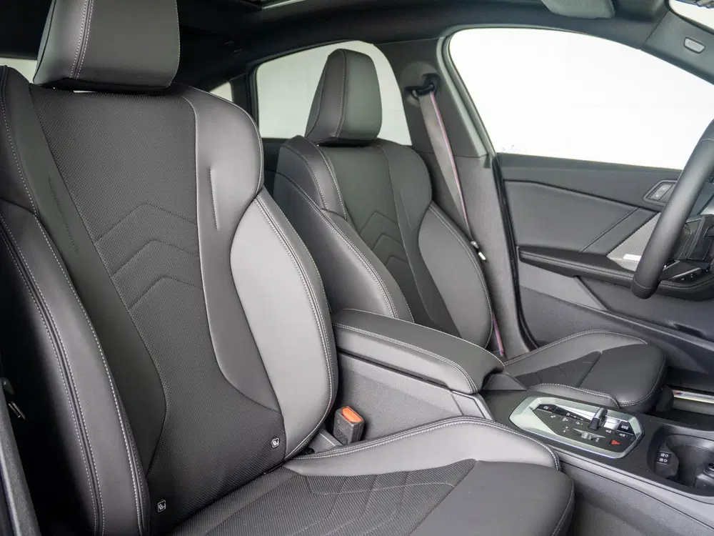 BMW 2-serie Gran Coupé 220 uit 2025, foto 4
