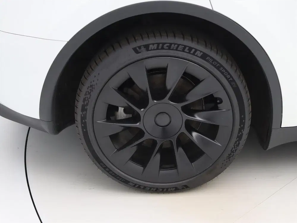 Tesla Model Y Long Range AWD 75kWh 351pk 92.2% SoH [ AMD uit 2023, foto 11