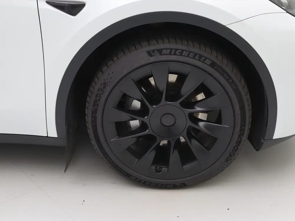 Tesla Model Y Long Range AWD 75kWh 351pk 92.2% SoH [ AMD uit 2023, foto 12