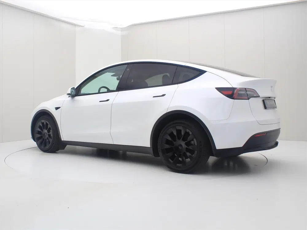 Tesla Model Y Long Range AWD 75kWh 351pk 92.2% SoH [ AMD uit 2023, foto 3