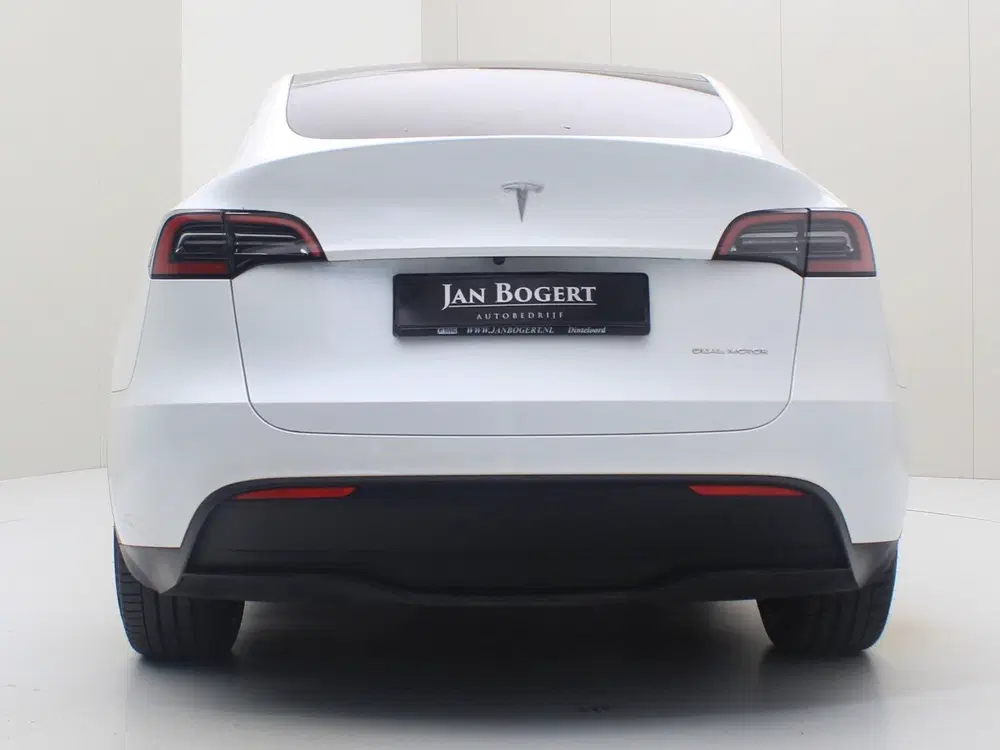 Tesla Model Y Long Range AWD 75kWh 351pk 92.2% SoH [ AMD uit 2023, foto 6