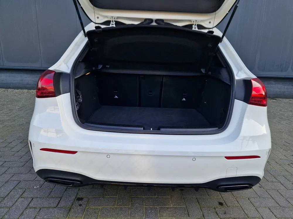 Mercedes-Benz A-Klasse 250 4MATIC AMG Facelift uit 2023, foto 14