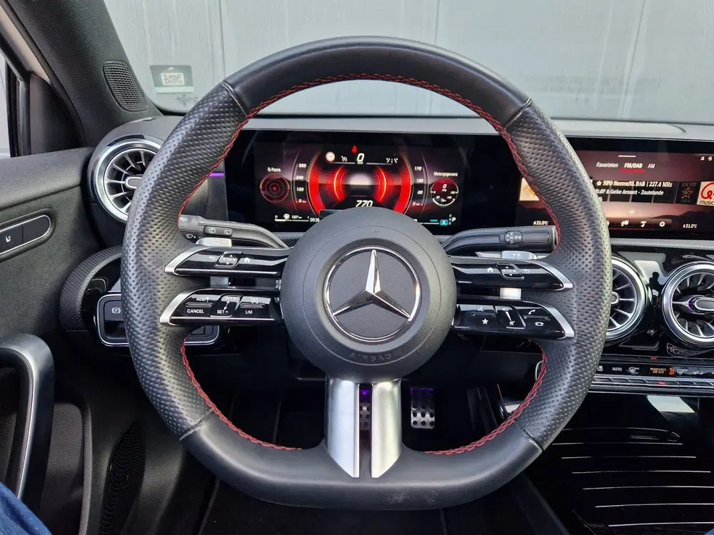 Mercedes-Benz A-Klasse 250 4MATIC AMG Facelift uit 2023, foto 7