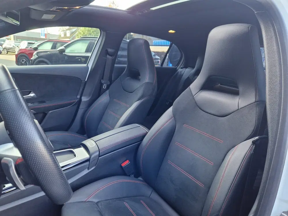 Mercedes-Benz A-Klasse 250 4MATIC AMG Facelift uit 2023, foto 9