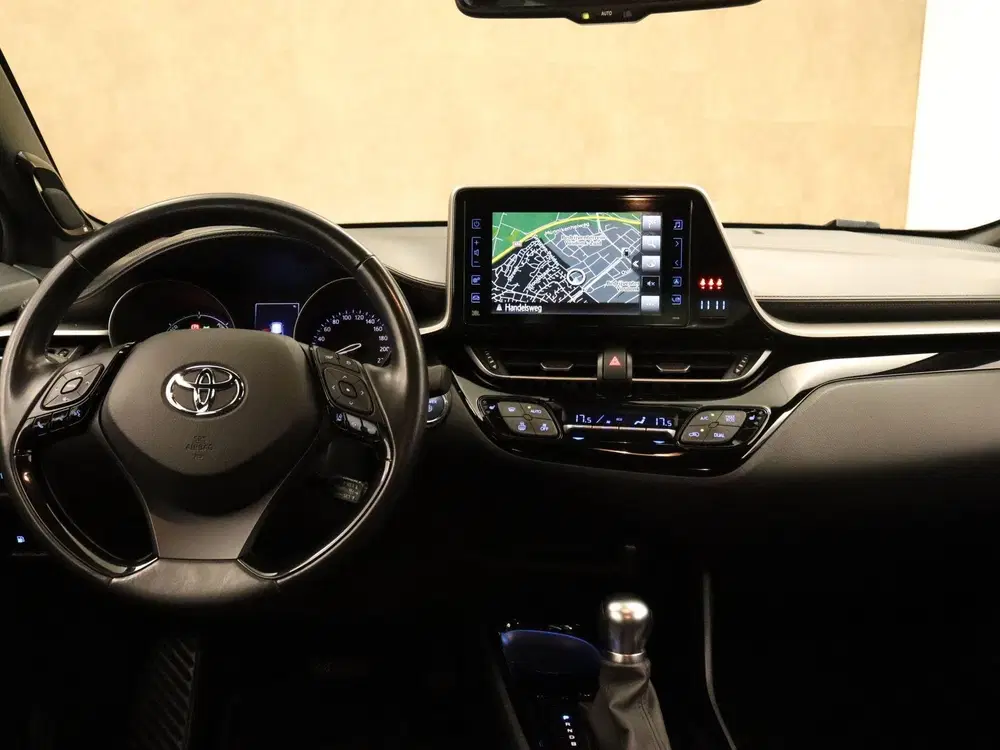 Toyota C-HR 1.8 Hybrid Executive Ultimate uit 2019, foto 15