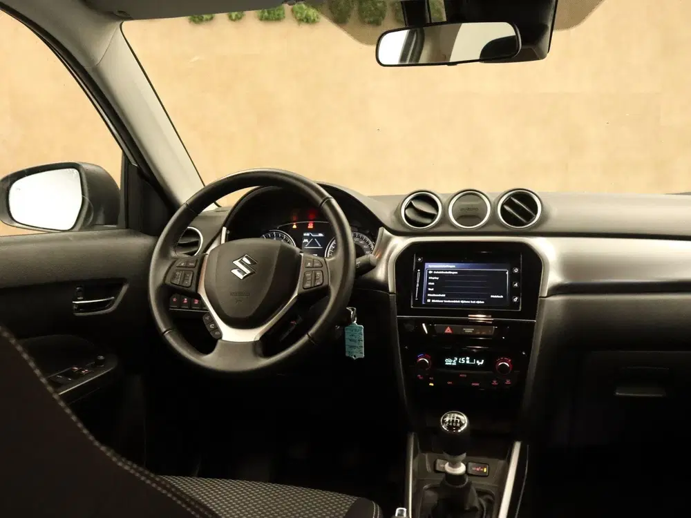 Suzuki Vitara 1.4 Boosterjet Select Smart Hybrid uit 2024, foto 7