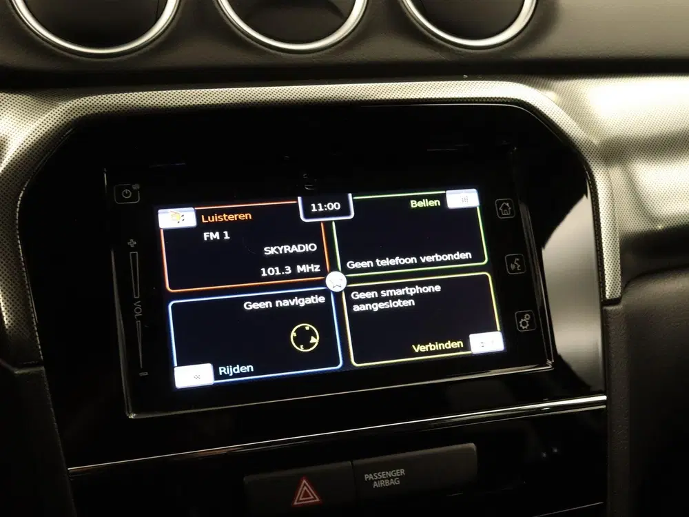 Suzuki Vitara 1.4 Boosterjet Style Smart Hybrid uit 2024, foto 3