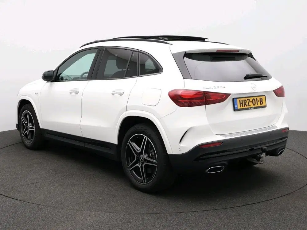 Mercedes-Benz GLA 250 e Business Solution AMG Nightpa uit 2025, foto 2