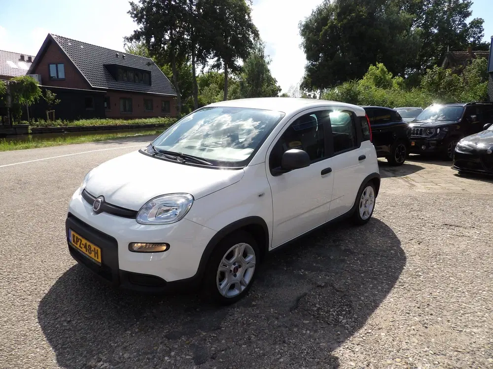 Fiat Panda 1.0 Hybrid Urban uit 2024, foto 4