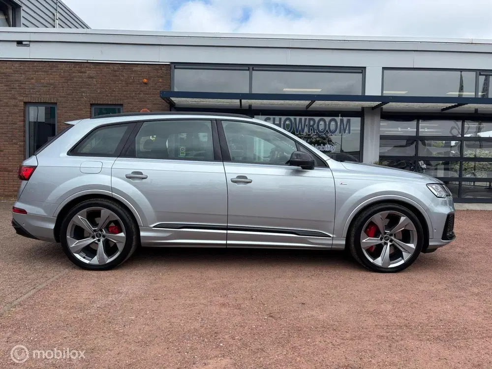 Audi Q7 60 TFSI quattro Pro Line S Competition uit 2023, foto 5