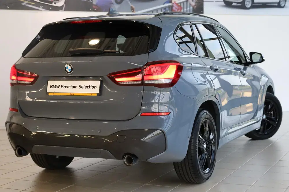 BMW X1 xDrive25i M Sportpakket uit 2020, foto 2
