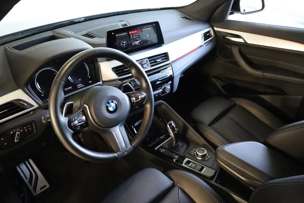 BMW X1 xDrive25i M Sportpakket uit 2020, foto 7