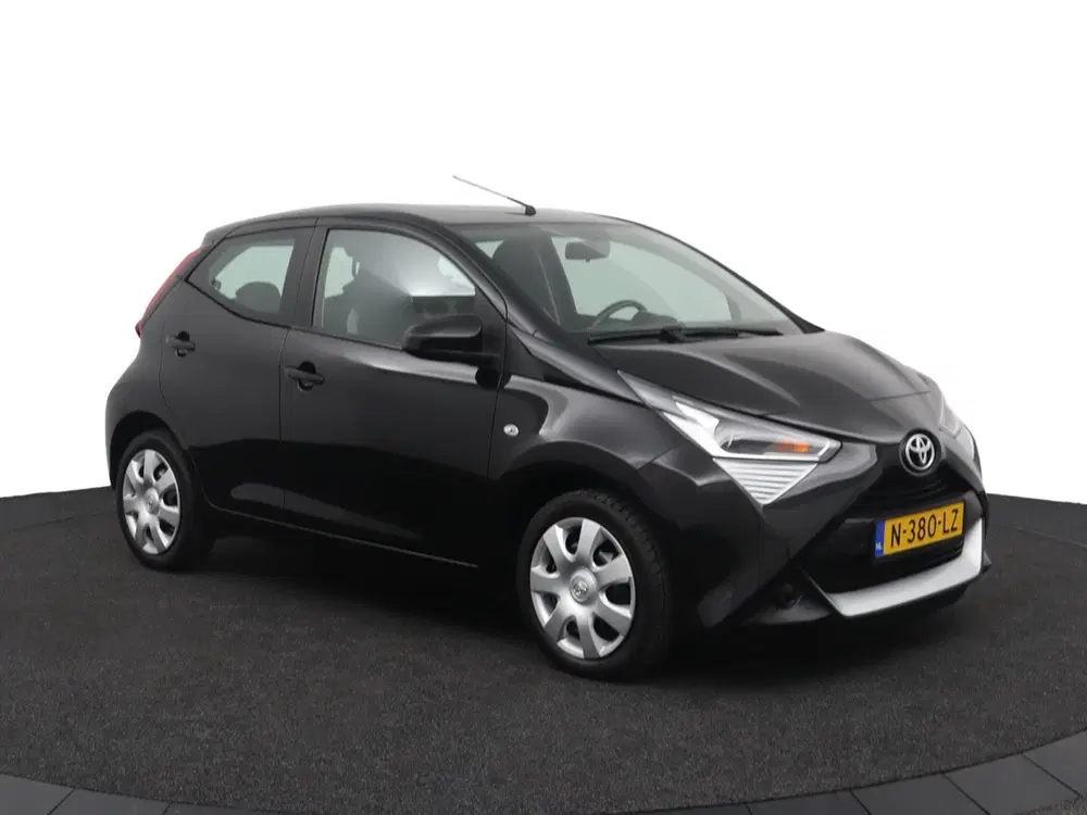 Toyota Aygo 1.0 VVT-i x-play uit 2021, foto 14