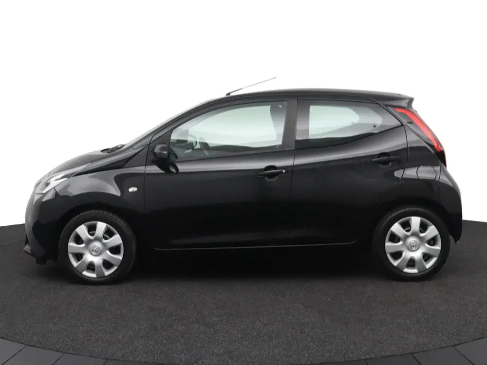 Toyota Aygo 1.0 VVT-i x-play uit 2021, foto 3