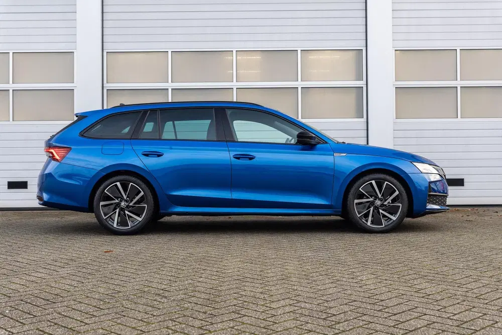Skoda Octavia 1.5 TSI 150pk DSG MHEV Sportline Busines uit 2025, foto 3