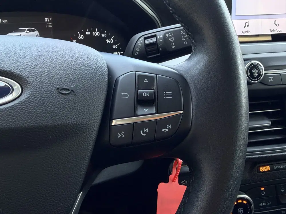 Ford Focus 1.0 EcoBoost Connected Stoel uit 2022, foto 11