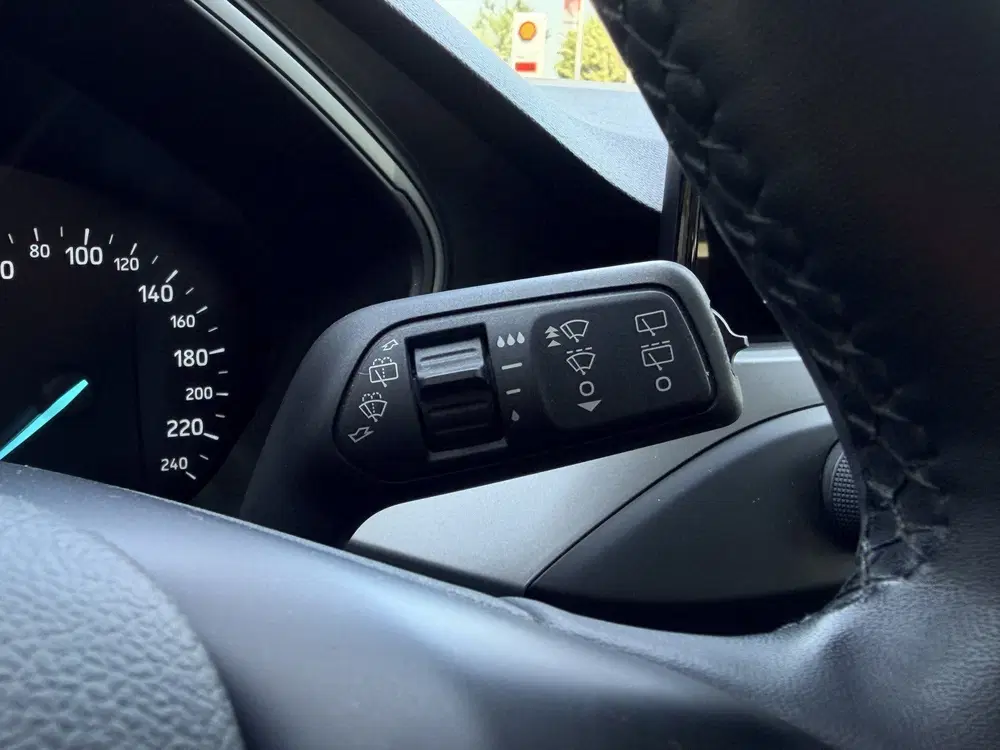 Ford Focus 1.0 EcoBoost Connected Stoel uit 2022, foto 13