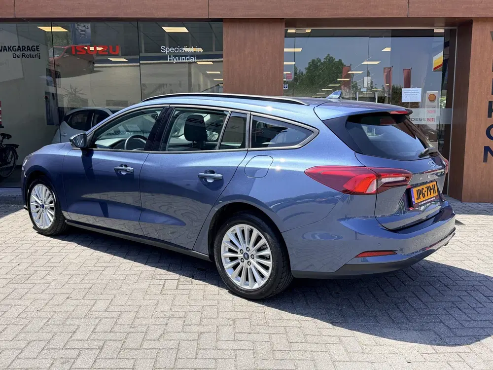 Ford Focus 1.0 EcoBoost Connected Stoel uit 2022, foto 3
