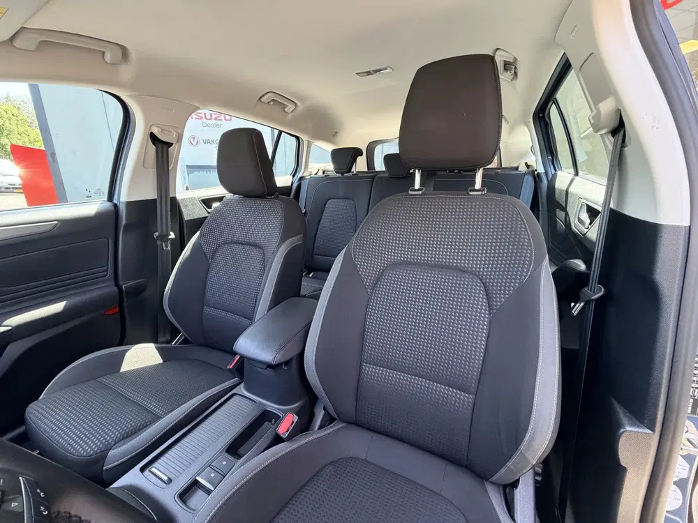 Ford Focus 1.0 EcoBoost Connected Stoel uit 2022, foto 8