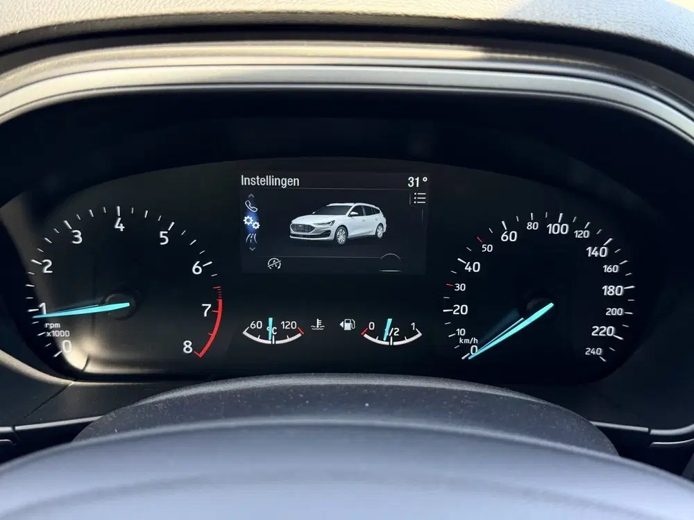 Ford Focus 1.0 EcoBoost Connected Stoel uit 2022, foto 9