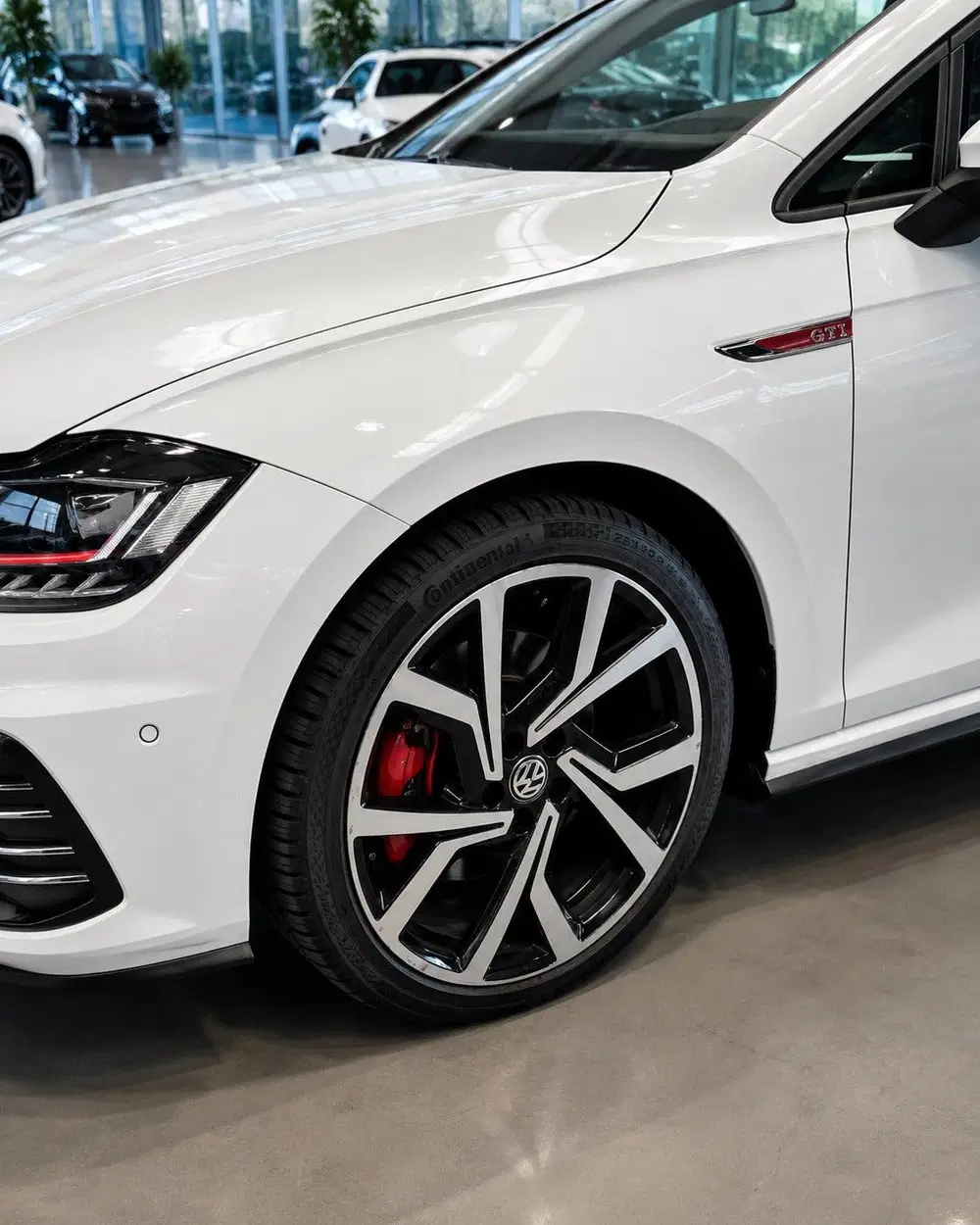 Volkswagen Polo 2.0 TSI GTI 200 PK uit 2019, foto 14