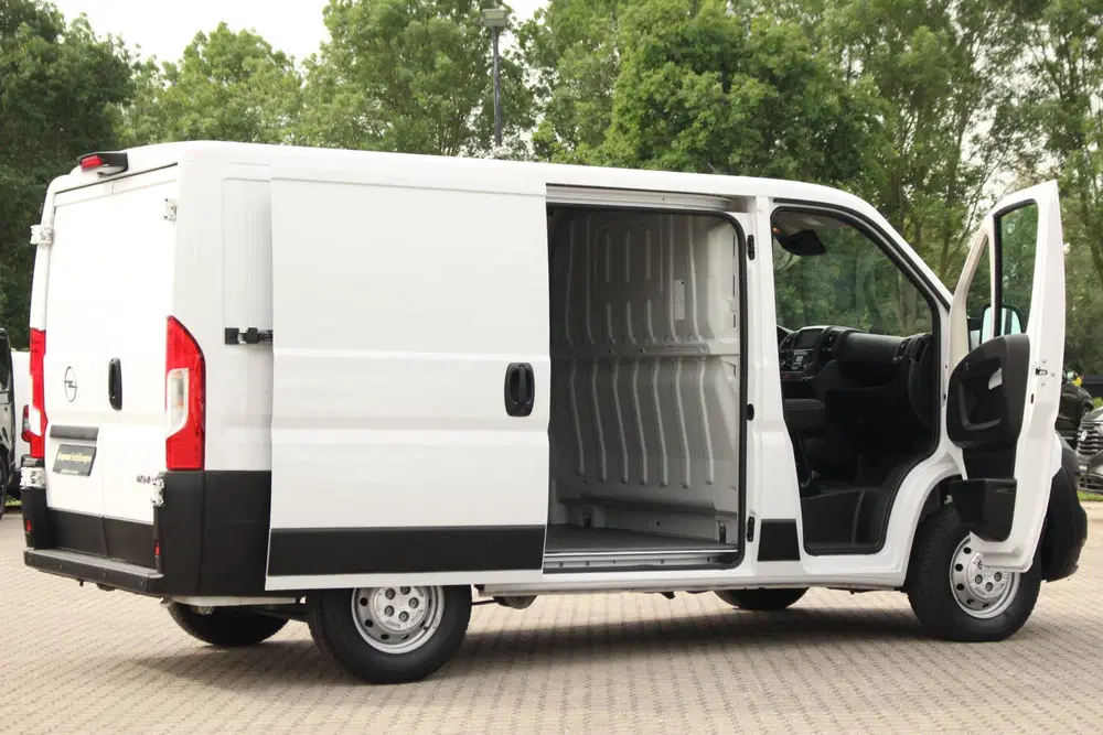 Opel Movano 140pk L1H1 3.5t uit 2024, foto 6