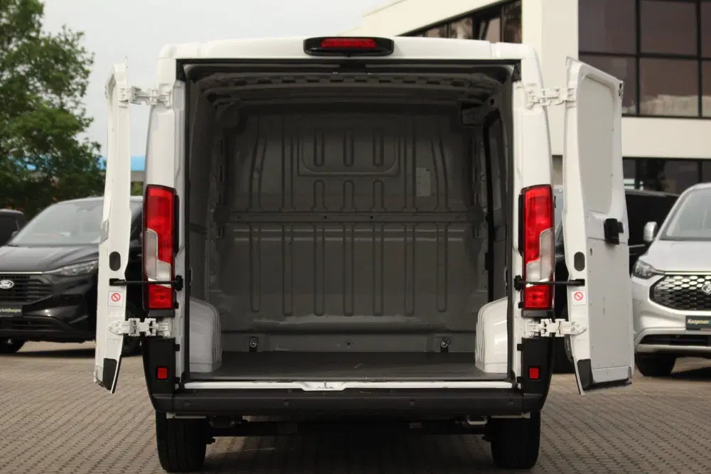 Opel Movano 140pk L1H1 3.5t uit 2024, foto 8