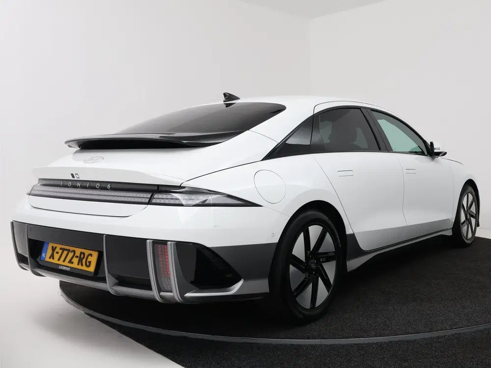 Hyundai IONIQ Lounge 77.4 kWh uit 2025, foto 2