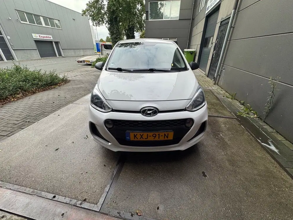 Hyundai i10 1.0i Comfort AUTOMAAT 2019 uit 2019, foto 2