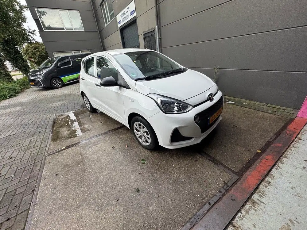 Hyundai i10 1.0i Comfort AUTOMAAT 2019 uit 2019, foto 3