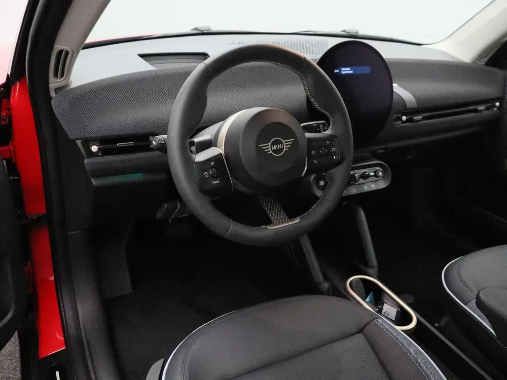 Mini Cooper Cooper E Pakket L + Glazen panoramadak + P uit 2025, foto 11