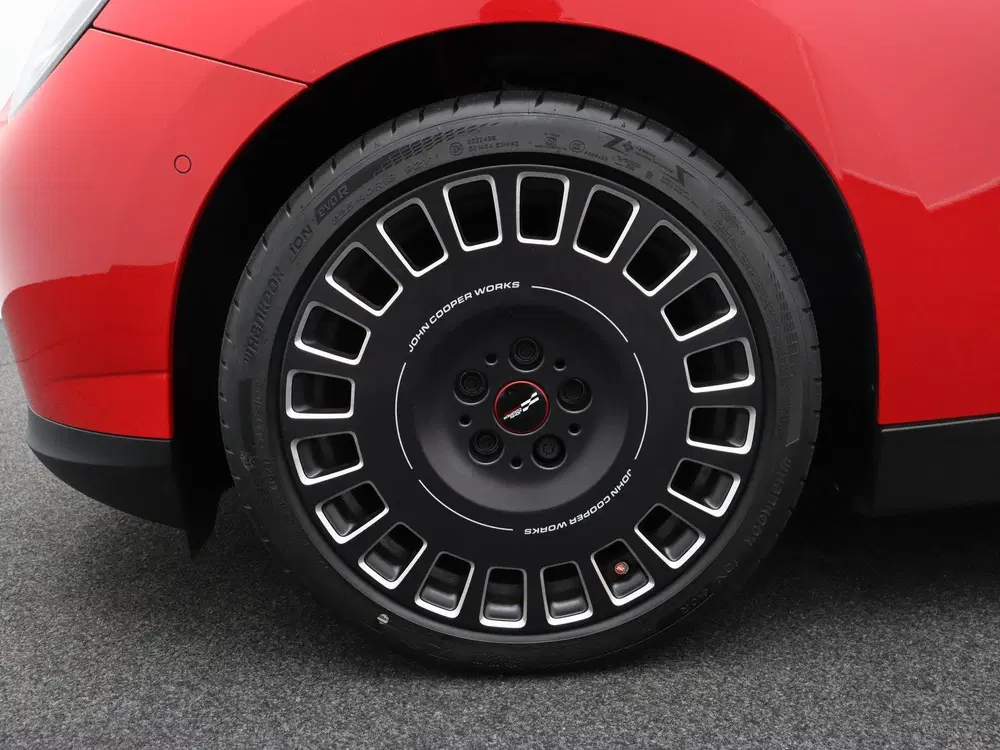 Mini Cooper Cooper E Pakket L + Glazen panoramadak + P uit 2025, foto 8