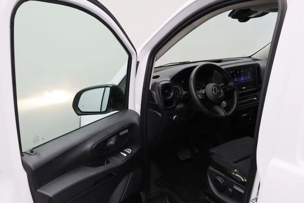 Mercedes-Benz Vito 116 CDI L3 Select 2024 uit 2024, foto 2