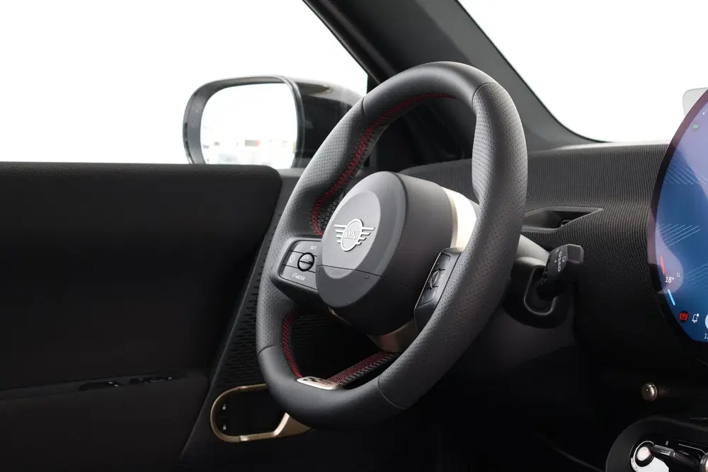Mini John Cooper Works E John Cooper Works M 54.2 kWh uit 2026, foto 11