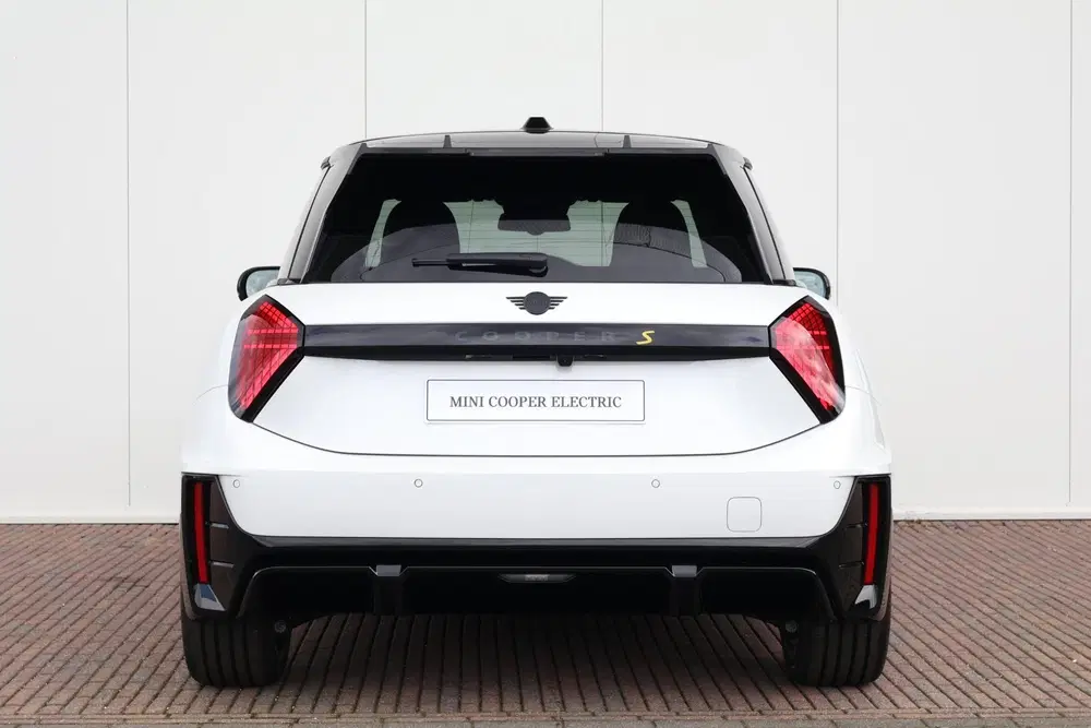 Mini John Cooper Works E John Cooper Works M 54.2 kWh uit 2026, foto 8
