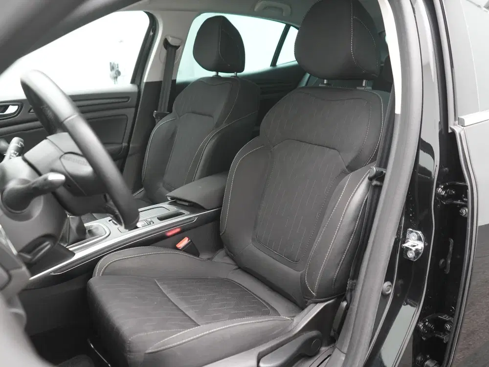 Renault Megane Mégane TCe 140 Limited uit 2019, foto 10