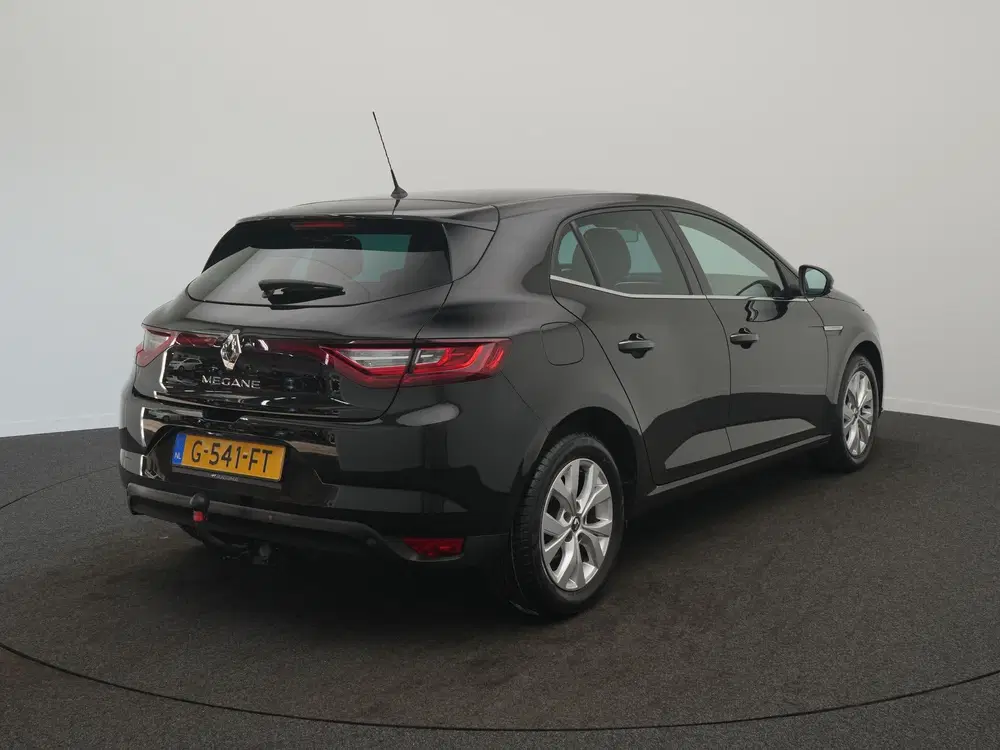 Renault Megane Mégane TCe 140 Limited uit 2019, foto 4