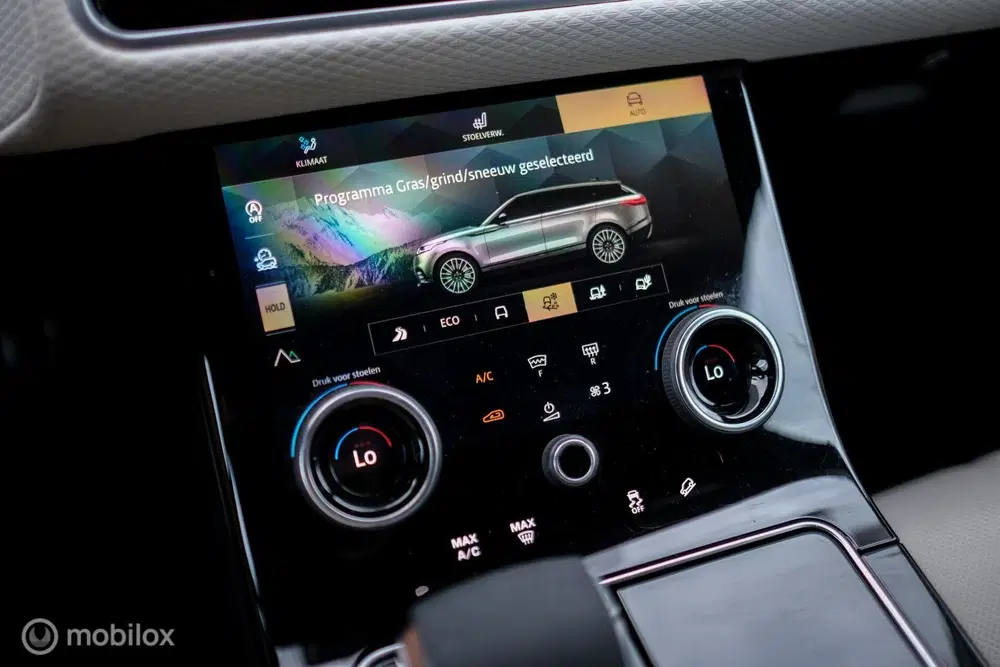 Land Rover Range Rover Velar 2.0 D200 R-Dynamic HSE uit 2022, foto 13
