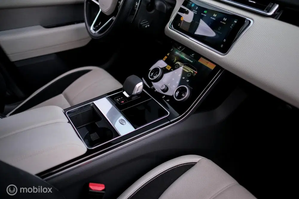 Land Rover Range Rover Velar 2.0 D200 R-Dynamic HSE uit 2022, foto 6