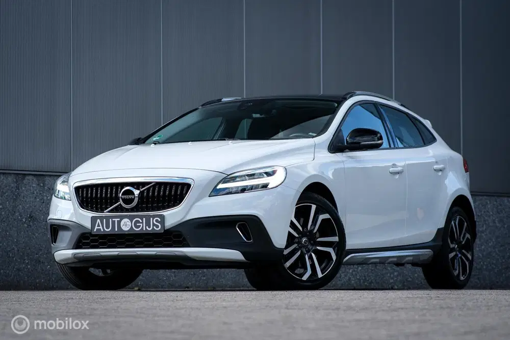 Volvo V40 Cross Country 1.5 T3 Polar+ Automaat uit 2019