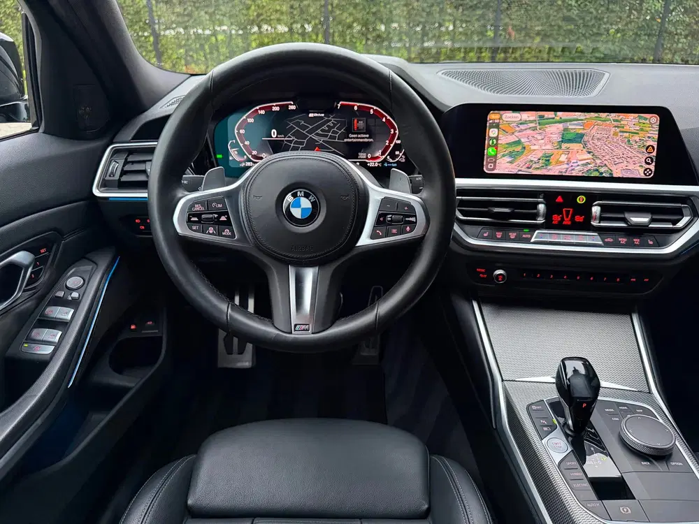 BMW 3-serie 330e High Executive 292pk 340i uit 2021, foto 10